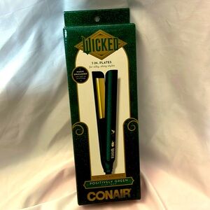 Conair positively green, limited edition, Wicked flat iron NWT